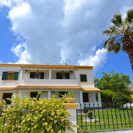 Dolphin Studios-near The Appartamento *