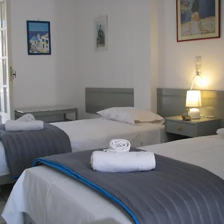 Dolphin Studios-near The Appartamento Roda (Corfu)