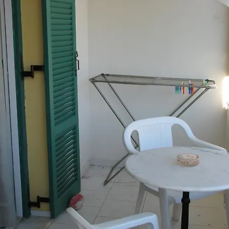 Dolphin Studios-near The Roda (Corfu)