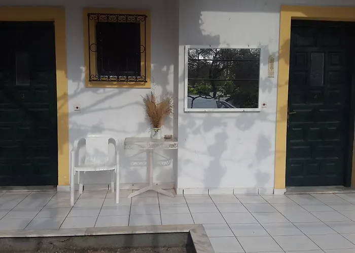 Apartament Dolphin Studios-near The Roda (Corfu)