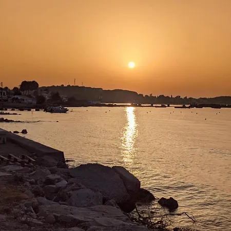 شقة Dolphin Studios-near The