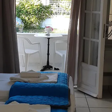 Dolphin Studios-near The