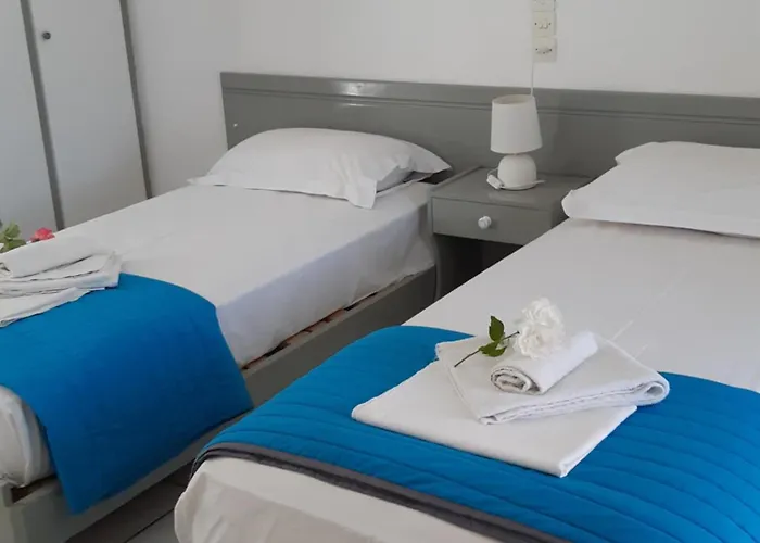 Dolphin Studios-near The Daire Roda (Corfu)