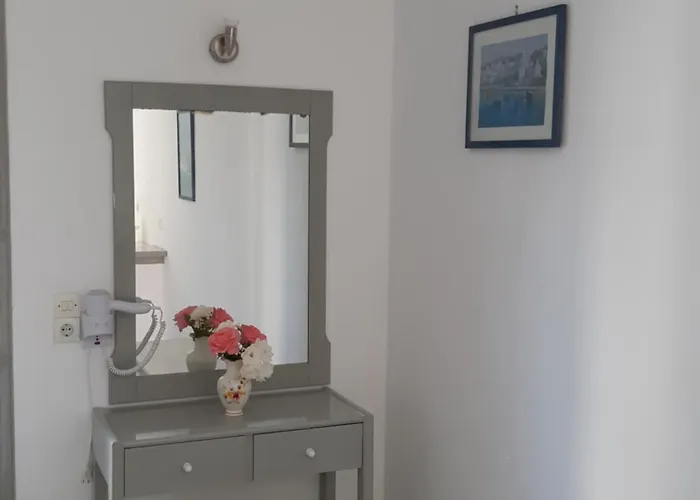 Dolphin Studios-near The *