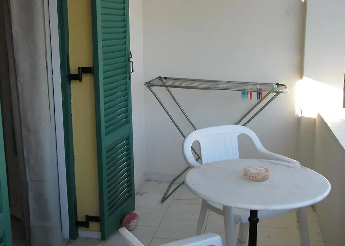 Dolphin Studios-near The Roda (Corfu)