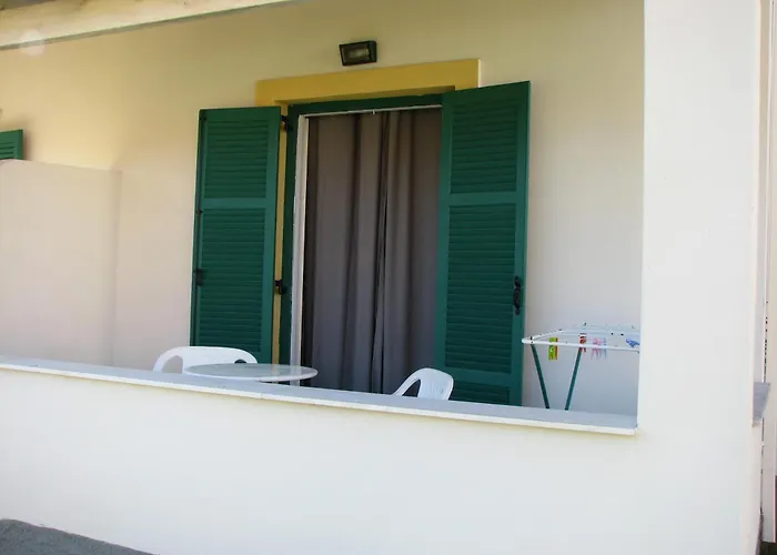 Dolphin Studios-near The Daire Roda (Corfu)